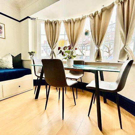 Rest Boutique Golders Green Лондон Экстерьер фото