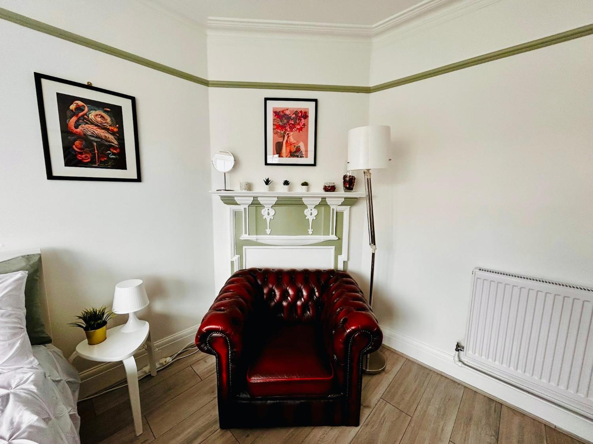 Rest Boutique Golders Green Лондон Экстерьер фото